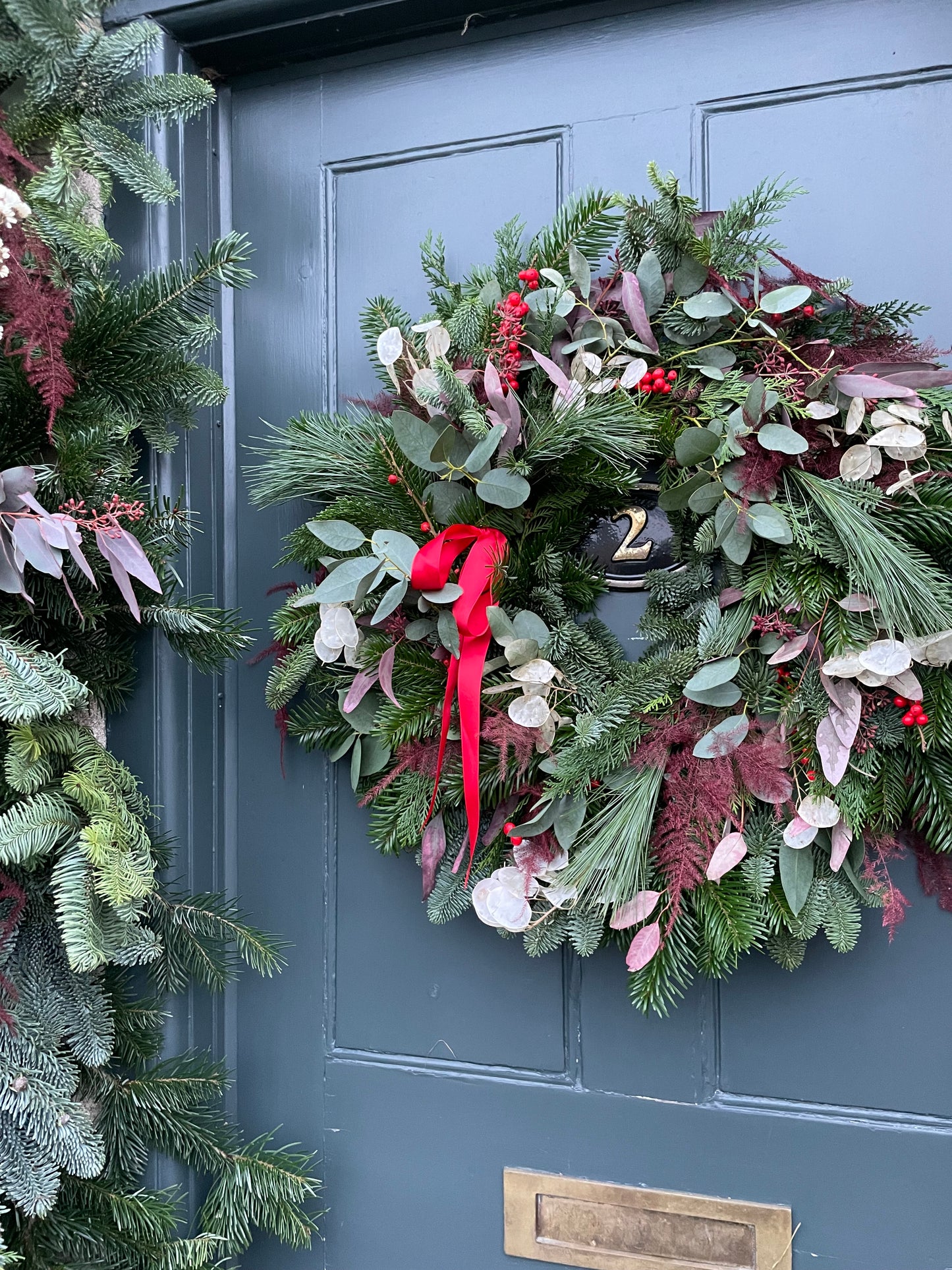 LUXURIOUS WINTER WREATH WORKSHOP