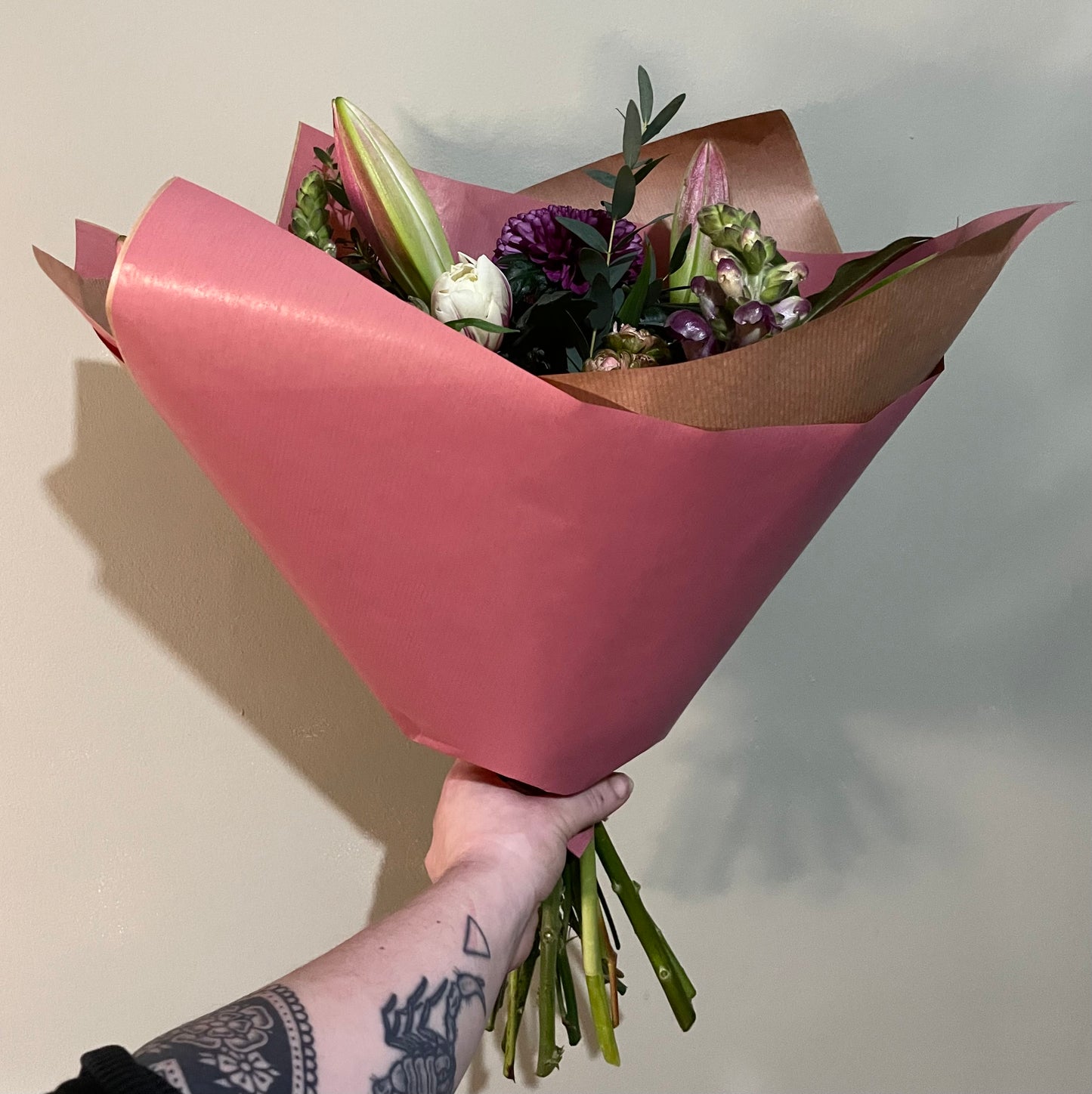 MOTHER’S DAY PRE-ORDER - Florist Choice Handtie