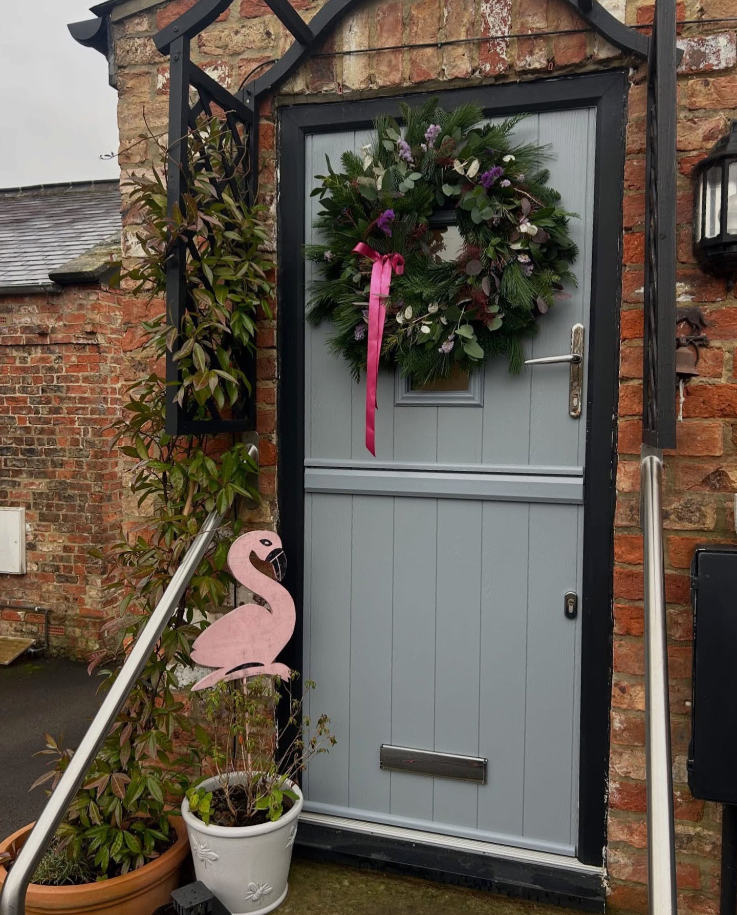 LUXURIOUS WINTER WREATH WORKSHOP